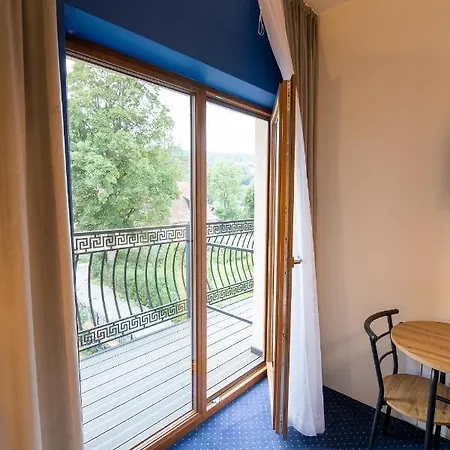 דירה U Symuna זקופאנה